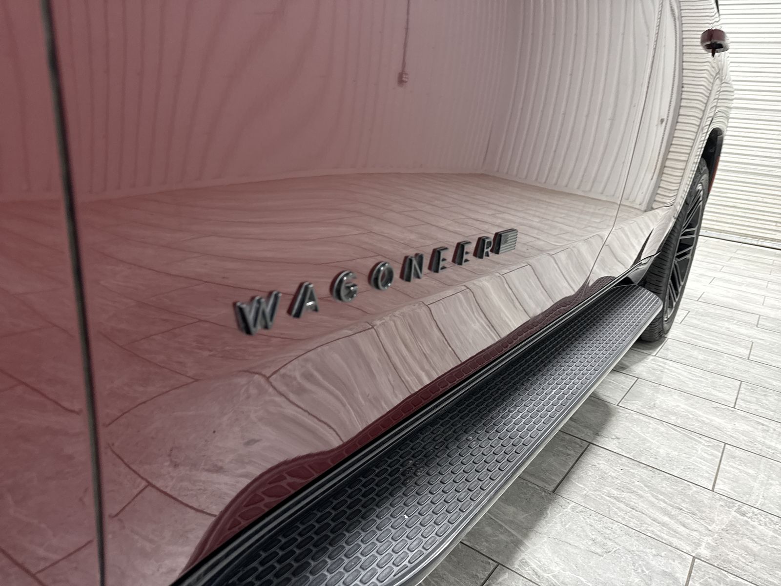 2022 Jeep Wagoneer Series III Carbide 4x2