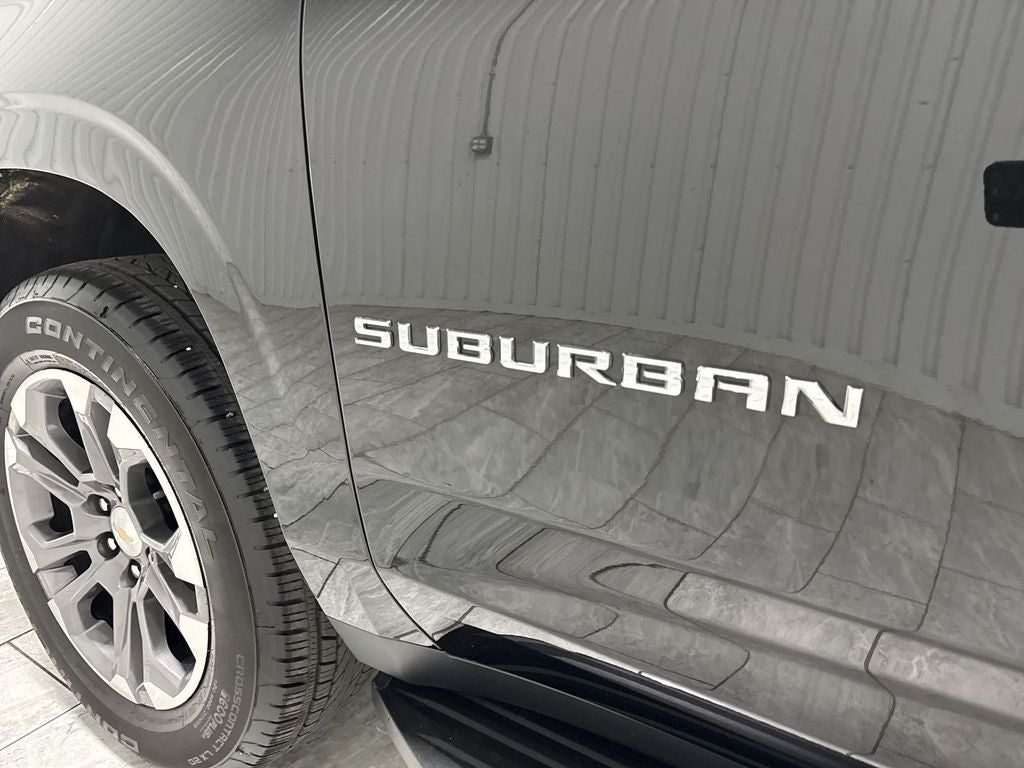 2025 Chevrolet Suburban LS