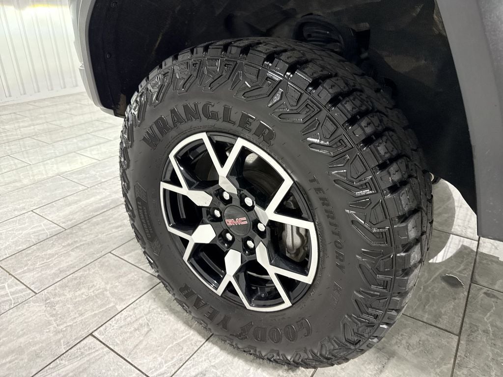 2024 GMC Canyon AT4X