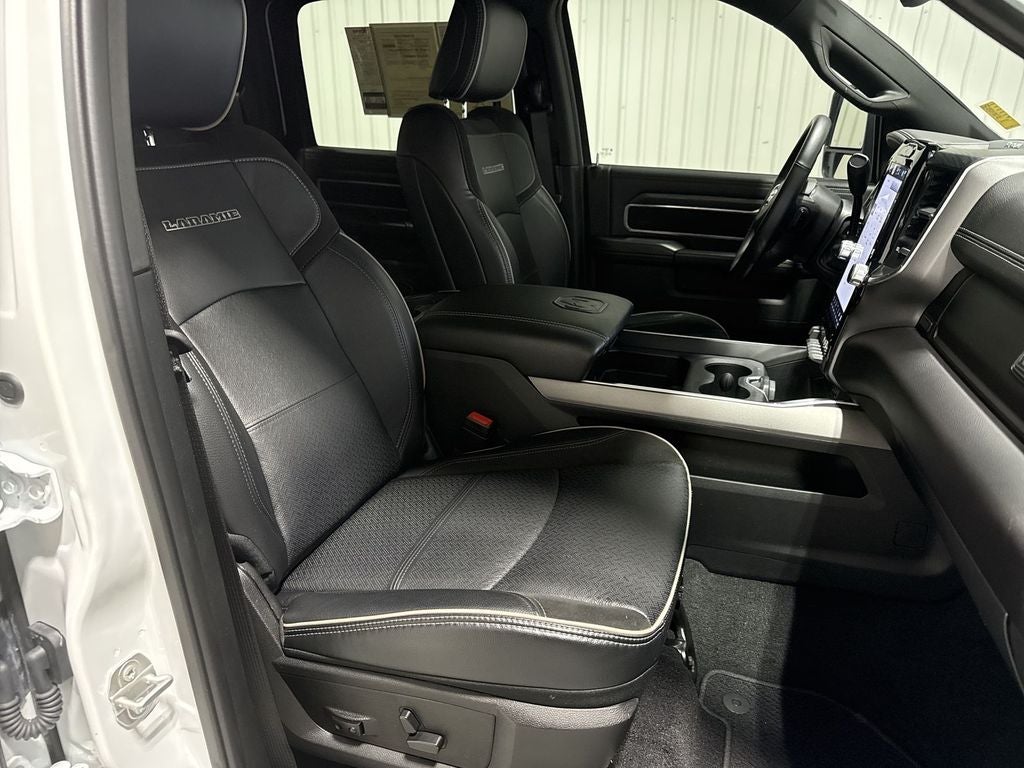 2024 RAM 3500 Laramie Crew Cab 4x4 6'4" Box