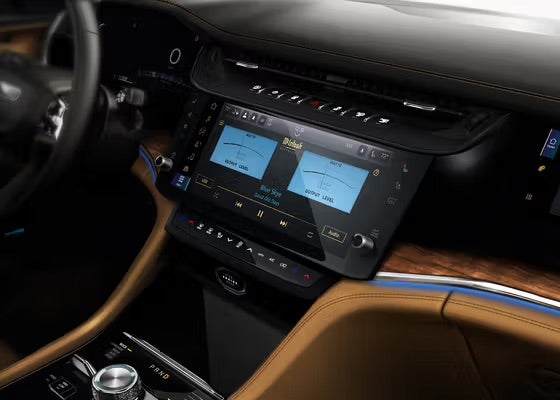 2027 Jeep Grand Cherokee touchscreen