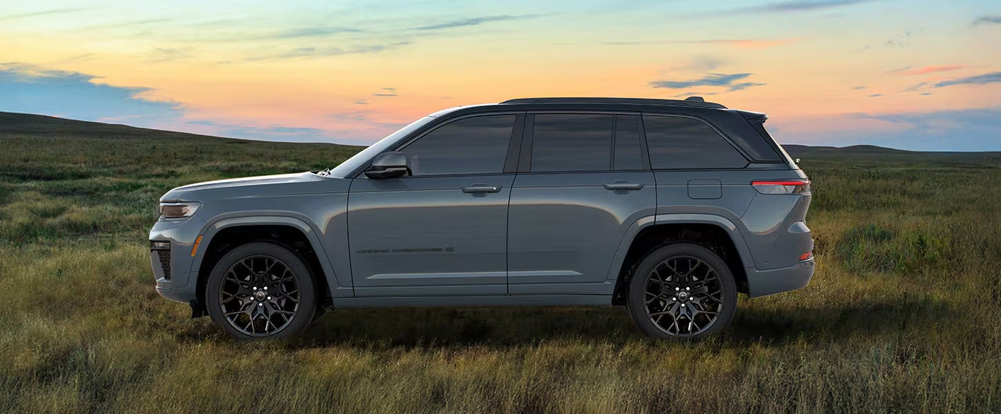 2027 Jeep Grand Cherokee side profile